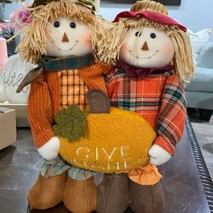 Give thanks scarecrow decor
